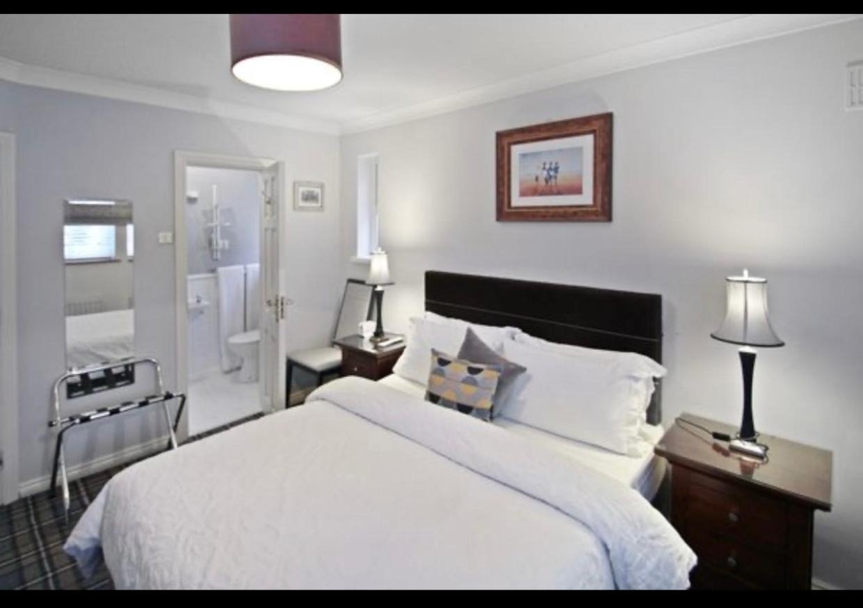 Almara House Bed & Breakfast Galway Bagian luar foto